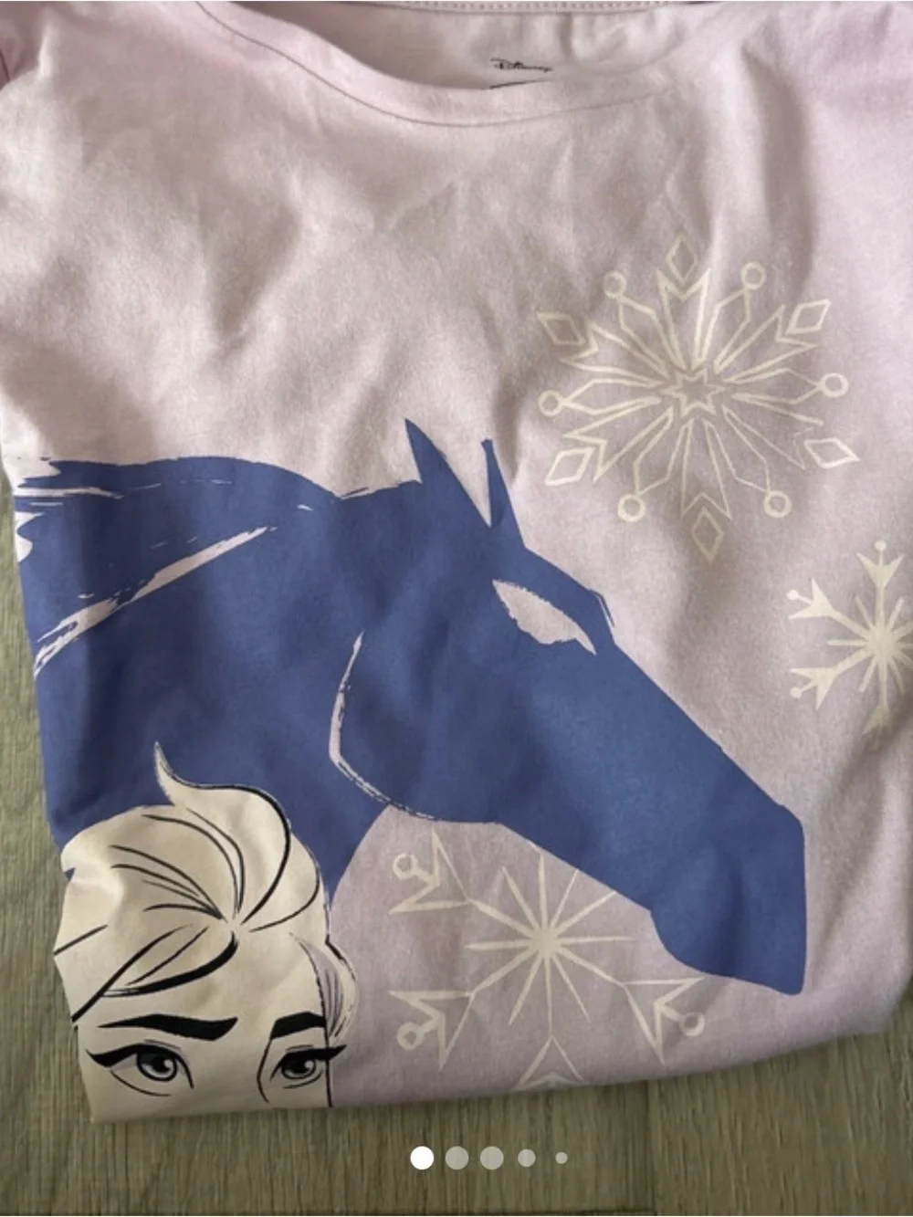 Disney White Short-Sleeve Snowflake Pocket Tee with Light Blue Pocket